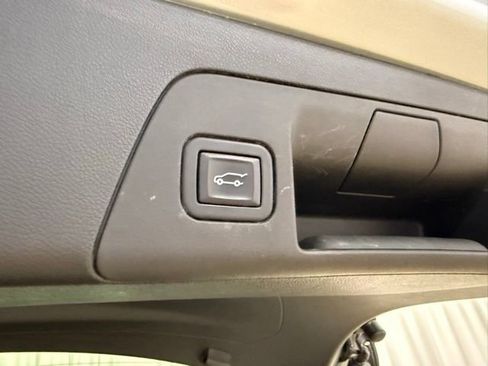 Used 2023 Buick Envision Avenir image 27