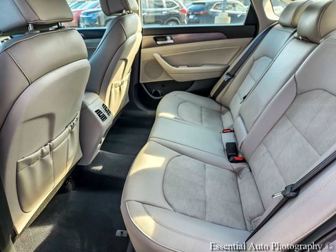 Used 2016 Hyundai Sonata Sport w/ Option Group 03 FWD image 10