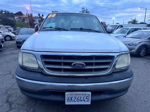 Used 2000 Ford F150 XLT image 2