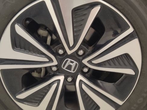 Used 2018 Honda Civic EX-L image 31