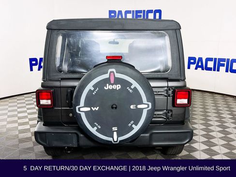 Used 2018 Jeep Wrangler Unlimited Sport AWD/4WD image 7