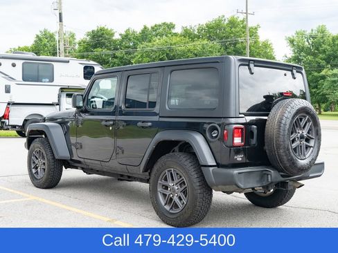Used 2024 Jeep Wrangler Unlimited Sport AWD/4WD image 4