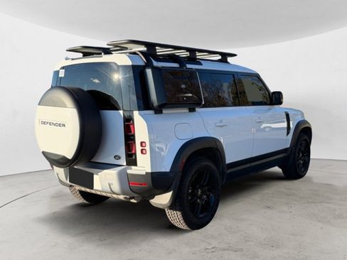 Certified 2023 Land Rover Defender 110 S AWD/4WD image 4