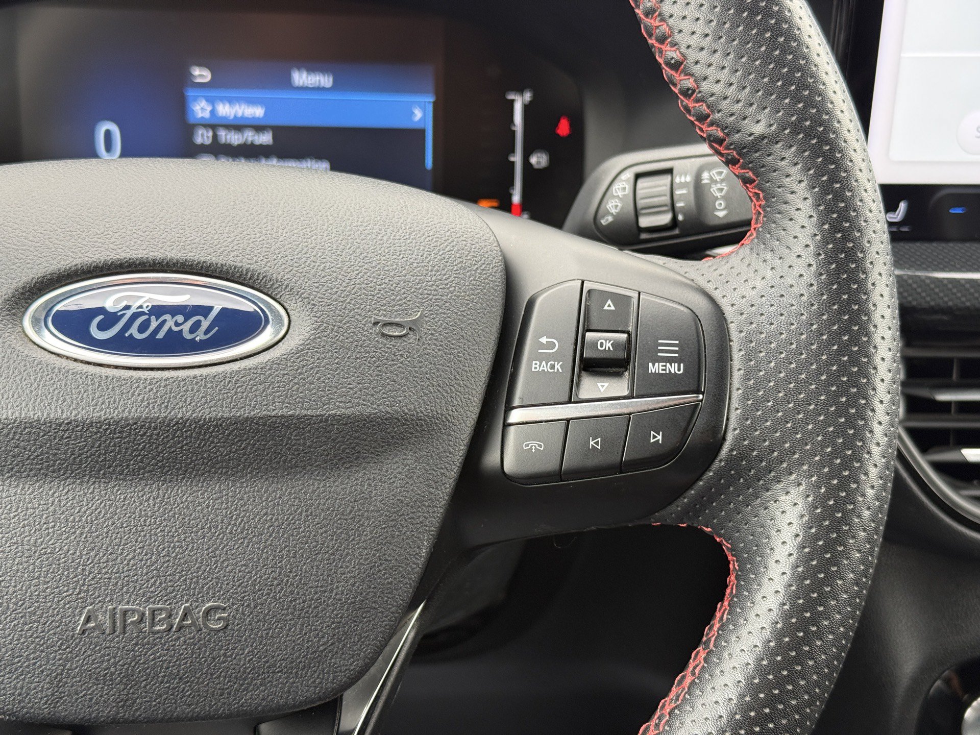 Used 2023 Ford Escape ST-Line w/ Tech Pack #1 FWD image 24