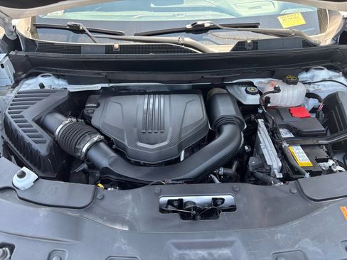 Used 2025 GMC Acadia Elevation AWD/4WD image 34