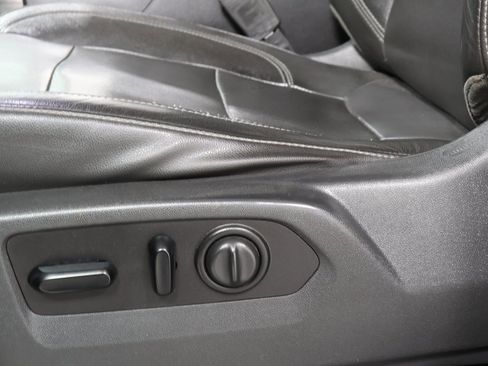 Used 2020 Chevrolet Silverado 2500 LTZ image 20