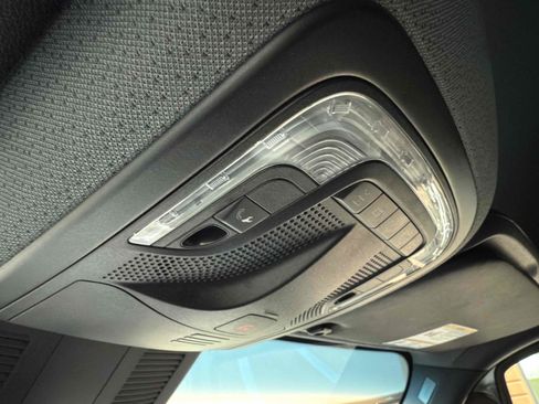 Used 2023 Mercedes-Benz Sprinter 2500 image 33