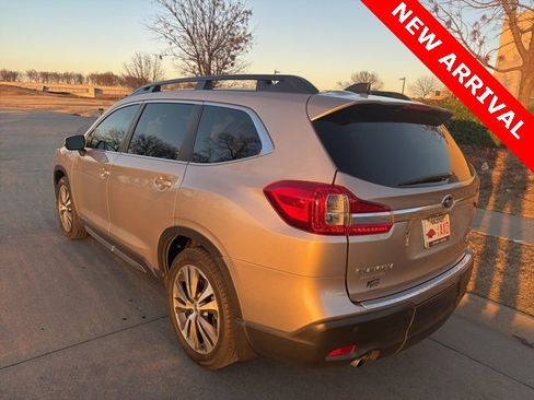 Used 2020 Subaru Ascent Limited w/ Technology Package image 5