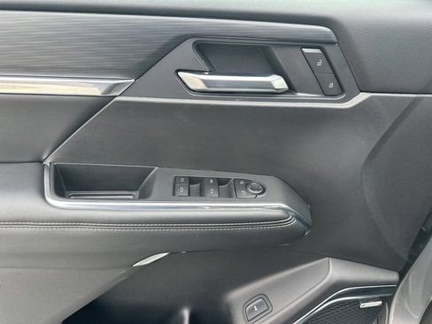 Certified 2025 GMC Acadia Elevation w/ Elevation Premium Package image 3