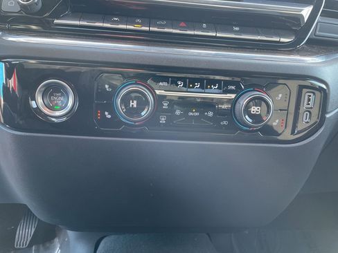 Used 2024 Chevrolet Silverado 1500 LT image 17