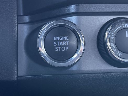 Used 2023 Toyota Tacoma TRD Off-Road w/ Advanced Technology Package image 15