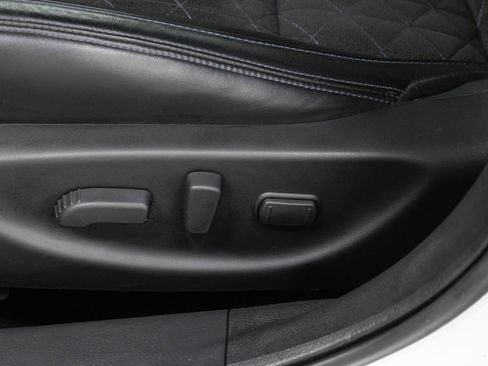 Used 2016 Nissan Maxima SR FWD image 22