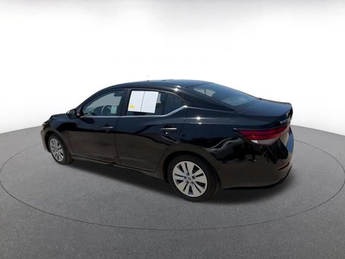 Used 2025 Nissan Sentra S FWD image 9