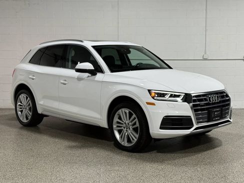 Used 2018 Audi Q5 2.0T Premium Plus w/ Premium Plus Package AWD/4WD image 4