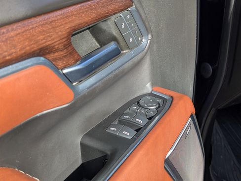 Used 2024 GMC Sierra 3500 Denali Ultimate image 16