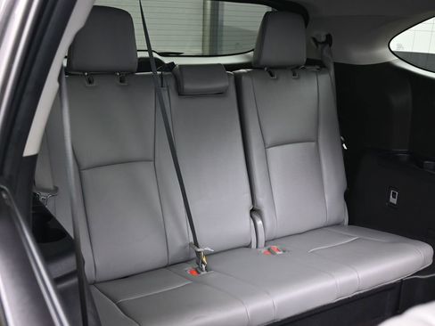 Used 2022 Toyota Highlander Platinum image 39