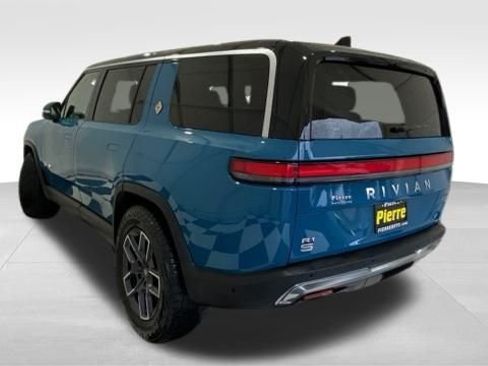Used 2024 Rivian R1S Adventure image 2