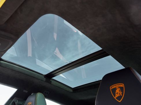 Used 2024 Lamborghini Urus S image 50