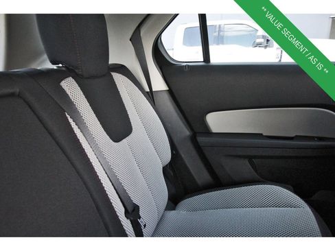 Used 2017 Chevrolet Equinox LS FWD image 15