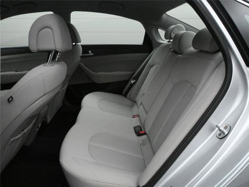 Used 2017 Hyundai Sonata Sport image 10