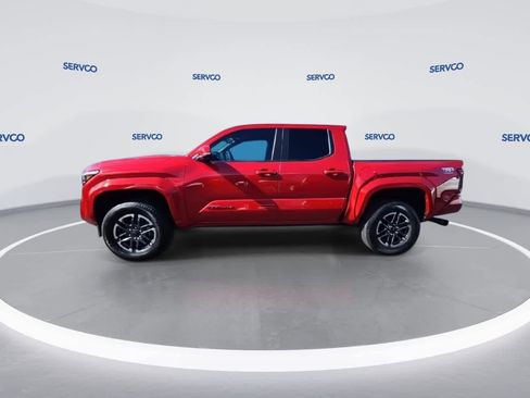 Used 2024 Toyota Tacoma TRD Sport AWD/4WD image 4
