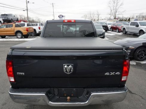 Used 2017 RAM 1500 Classic SLT image 7