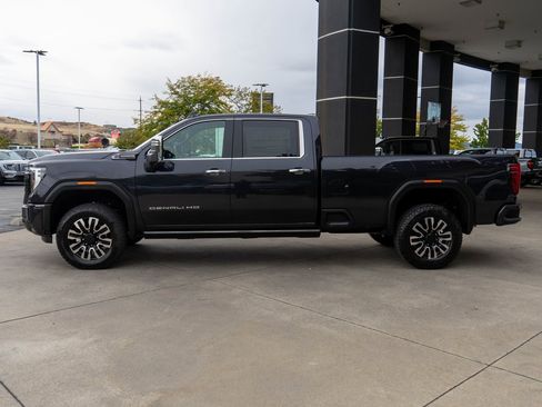 New 2026 GMC Sierra 3500 Denali Ultimate image 4
