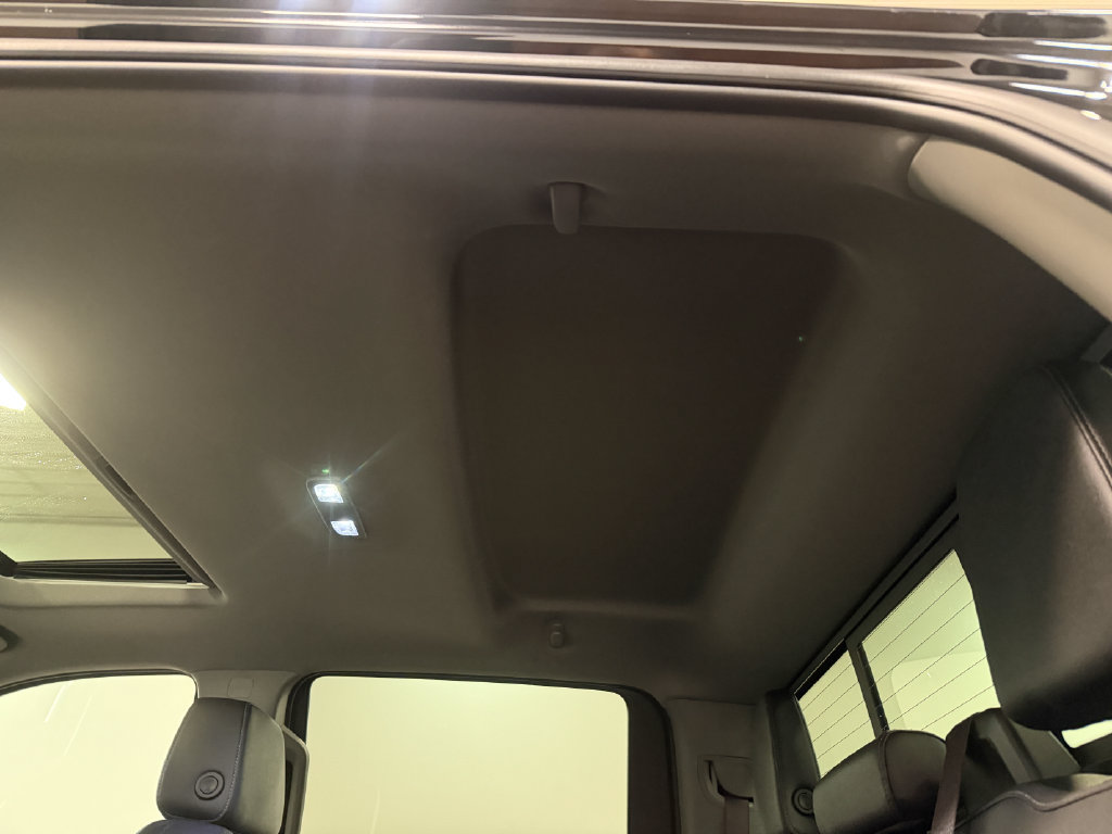 Used 2024 GMC Sierra 1500 Elevation w/ Elevation Premium Package AWD/4WD image 10