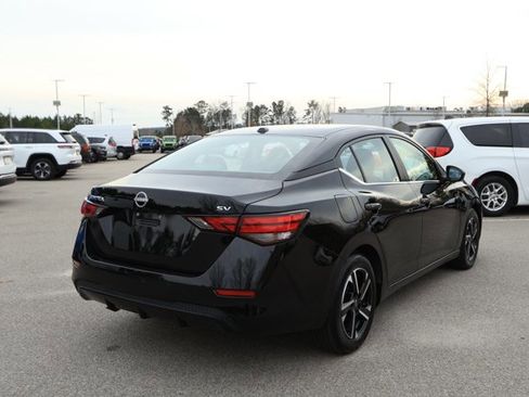 Used 2024 Nissan Sentra SV image 6