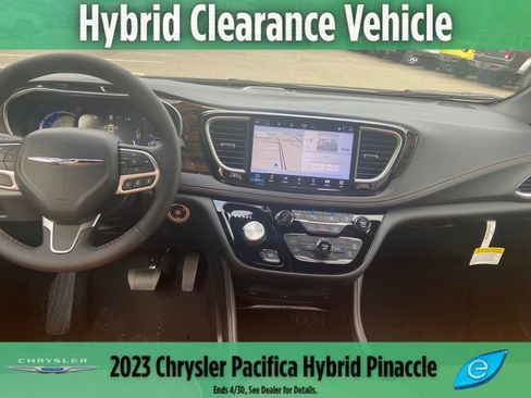 New 2023 Chrysler Pacifica Pinnacle image 20