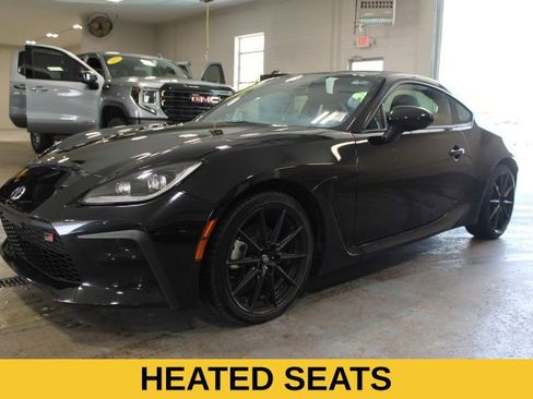 Used 2024 Toyota GR86 Premium RWD image 4