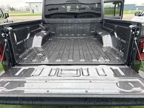 New 2026 Jeep Gladiator Sport AWD/4WD image 28