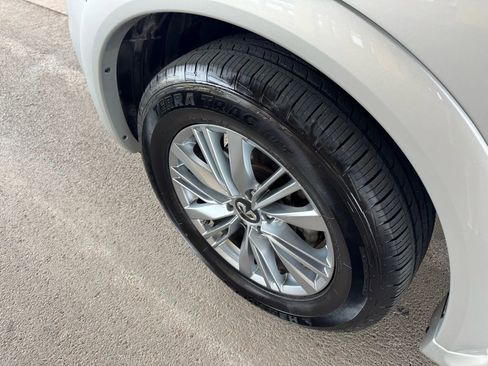 Used 2019 INFINITI QX80 Luxe image 37