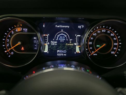 Used 2022 Jeep Wrangler Unlimited Sahara w/ LED Lighting Group AWD/4WD image 41