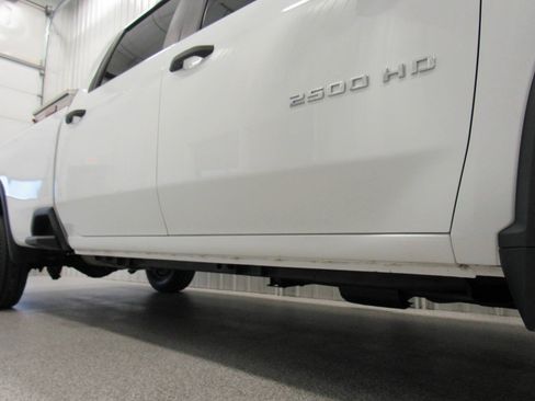 Used 2022 Chevrolet Silverado 2500 W/T w/ WT Fleet Convenience Package AWD/4WD image 20