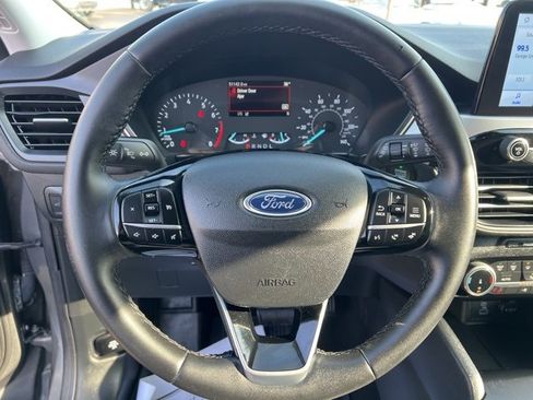 Used 2022 Ford Escape SE w/ Convenience Package image 25