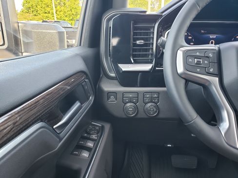 New 2026 Chevrolet Silverado 2500 LT w/ Trail Boss Package AWD/4WD image 13
