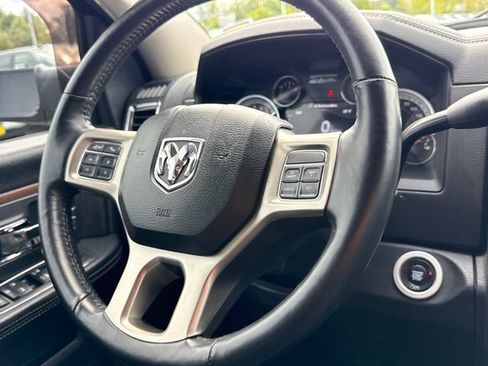 Used 2017 RAM 2500 Laramie w/ Convenience Group AWD/4WD image 16
