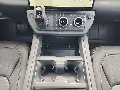 New 2026 Land Rover Defender 110 Trophy Edition AWD/4WD image 23