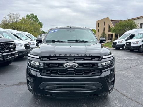 Certified 2022 Ford Expedition Limited AWD/4WD image 2