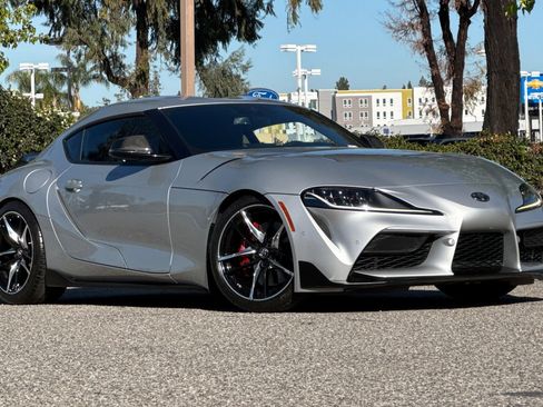 Used 2022 Toyota Supra Premium w/ Driver Assist Package image 2