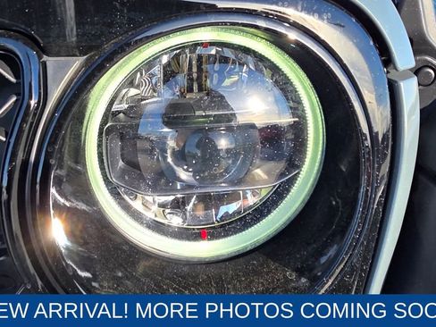 Used 2025 Jeep Wrangler Willys image 9