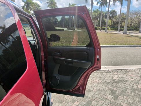 Used 2007 Cadillac Escalade AWD image 32