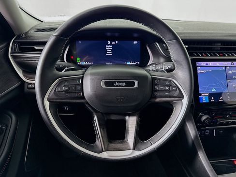 Used 2021 Jeep Grand Cherokee L Limited RWD image 11