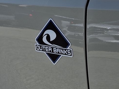 Certified 2025 Ford Bronco Outer Banks AWD/4WD image 33