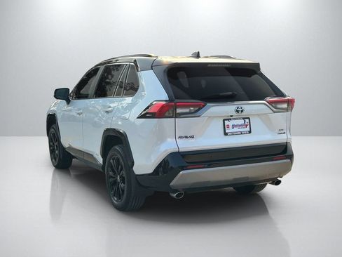 Used 2023 Toyota RAV4 XSE AWD/4WD image 7