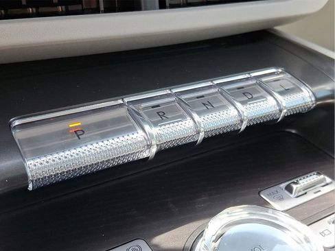 New 2026 Lincoln Nautilus Reserve image 12