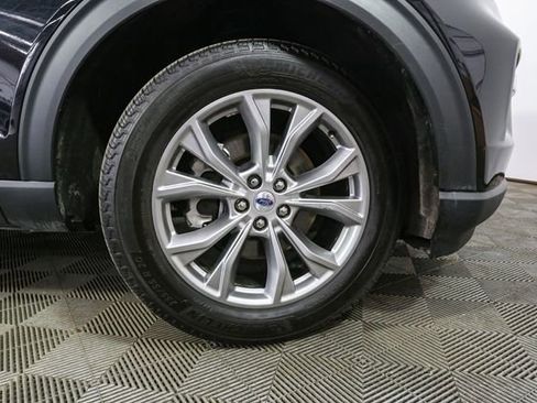 Used 2023 Ford Explorer XLT w/ Equipment Group 202A image 15