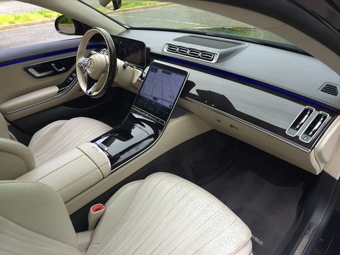 Used 2023 Mercedes-Benz S 500 4MATIC image 21