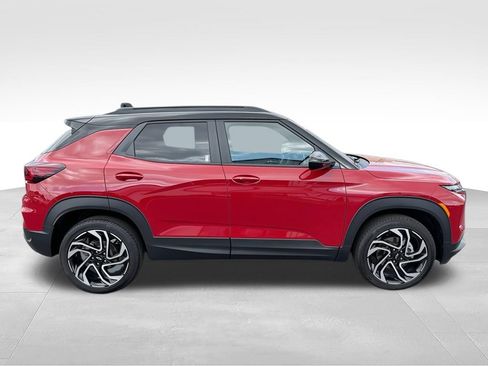 Used 2026 Chevrolet TrailBlazer RS w/ Convenience Package AWD/4WD image 9